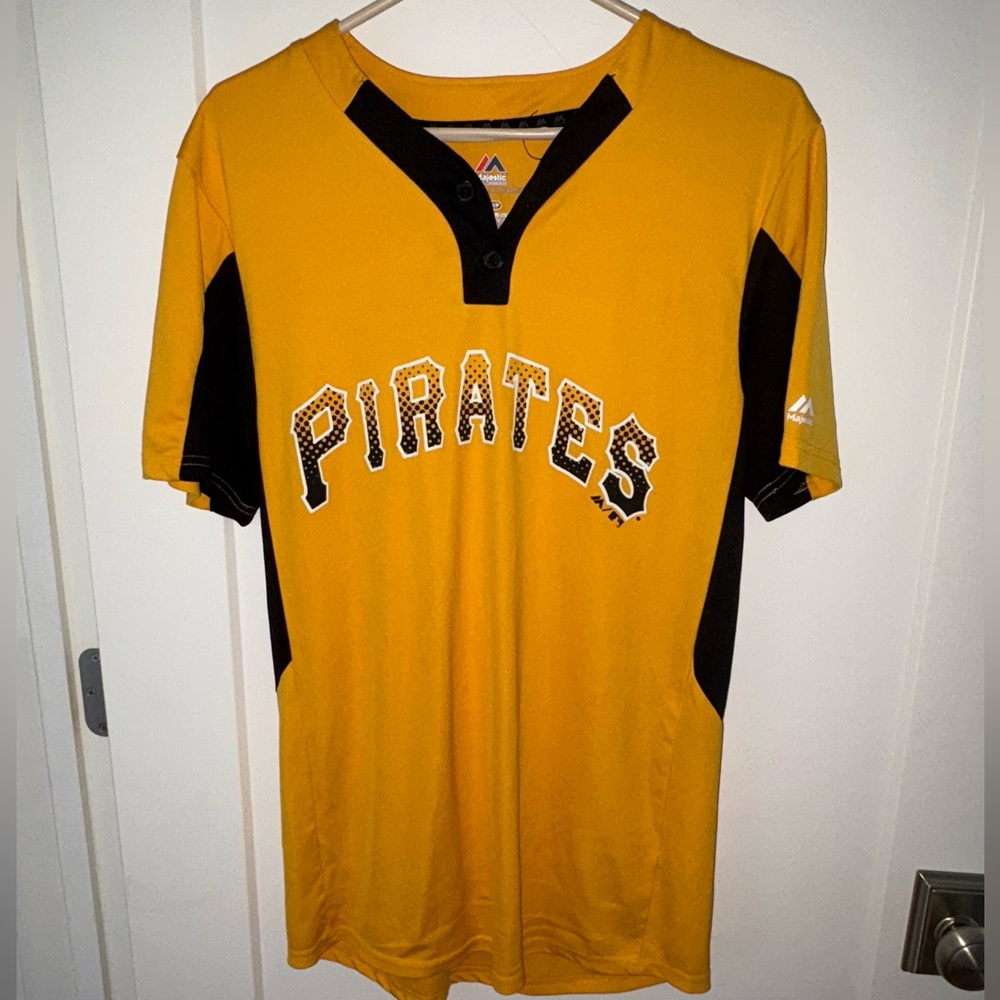 Majestic Coolbase Pittsburg Pirates baseball shirt adult S NWOT